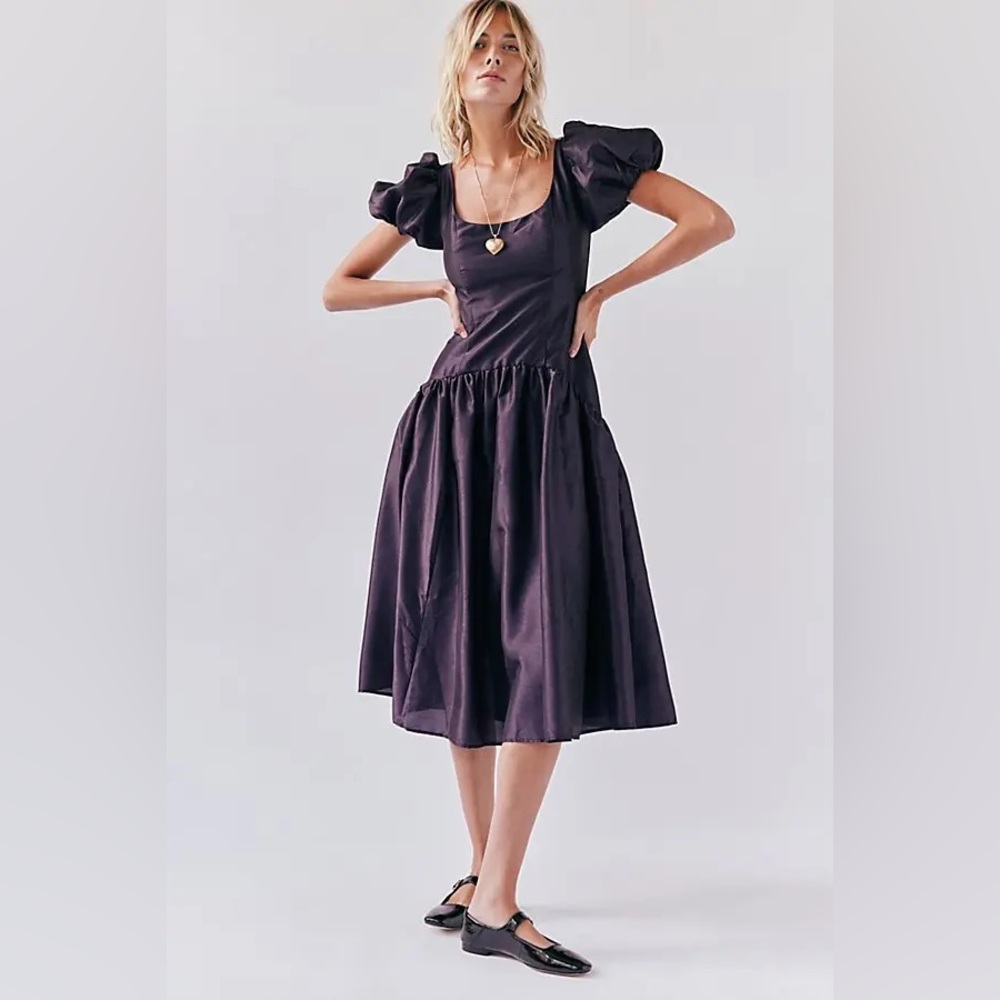 NWT Hutch Brighton Midi Dress Drop Waist Short Sleeve Nightshade Women's Small